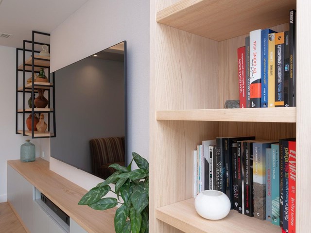 3 ejemplos de muebles a medida que solucionan problemas de almacenamiento