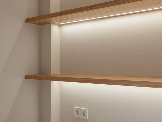 7 formas de ganar espacio con librerías y estanterías a medida