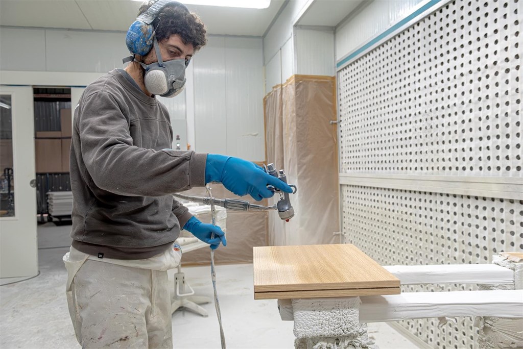 ¿Qué diferencia hay entre barniz, laca y esmalte?